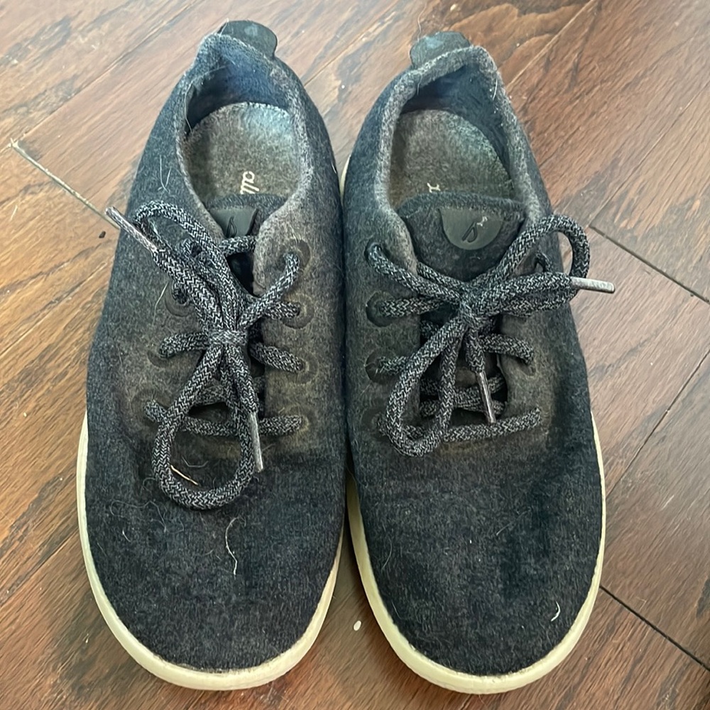 Allbirds size 6 sneakers